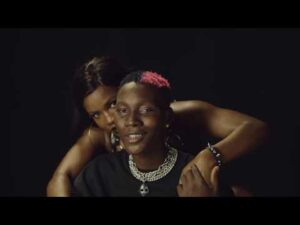 VIDEO : Zinoleesky - Mapariwo